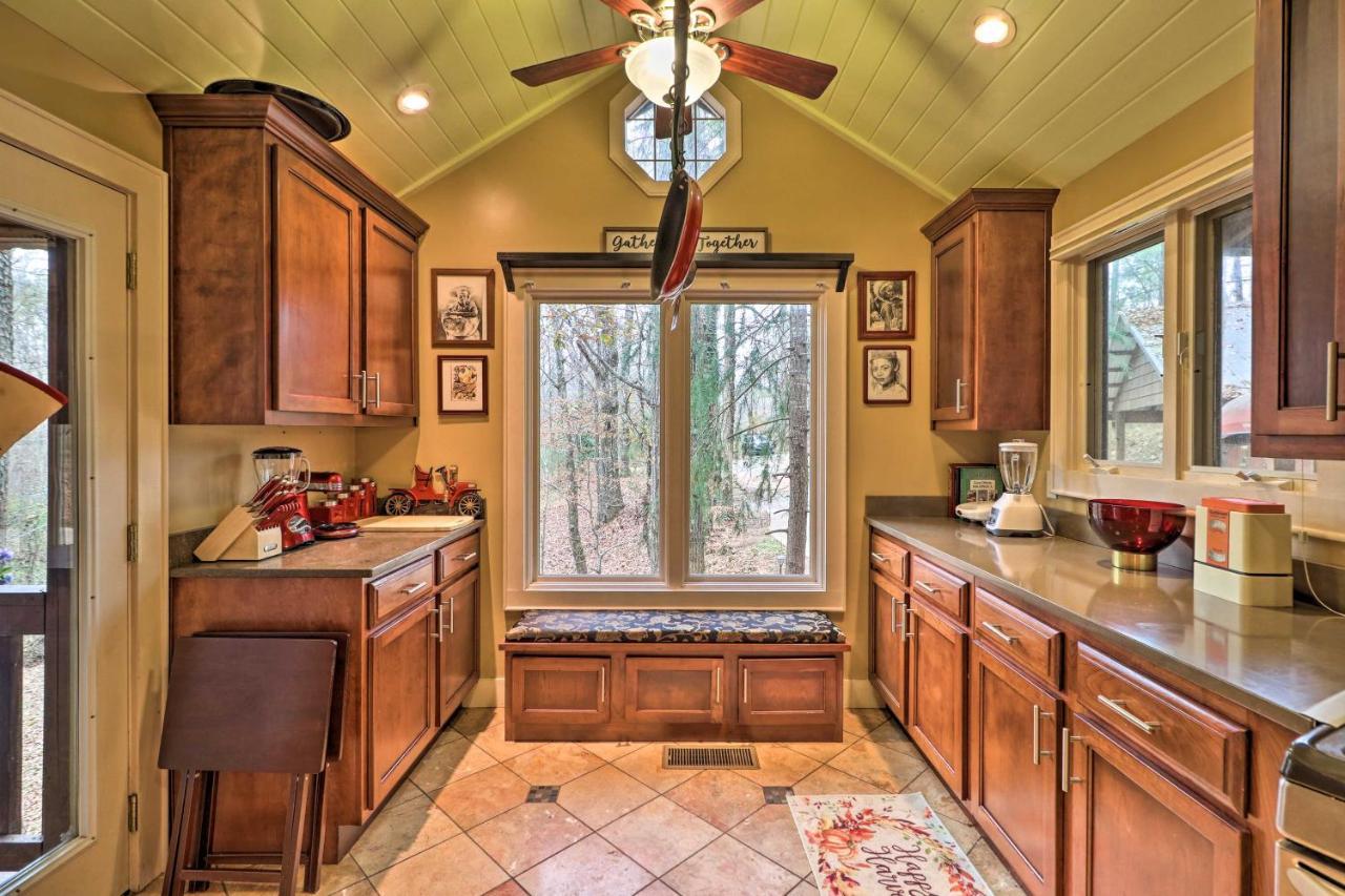 Cozy Conyers Cabin With Fireplace And Pool Table! 外观 照片